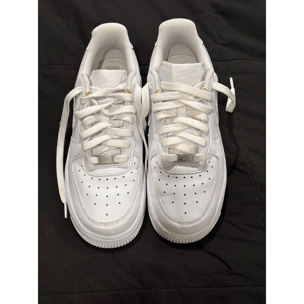 Nike Air Force 1 07 Triple White Low Sneakers DD8959-100 Mens 8 Womens 9.5